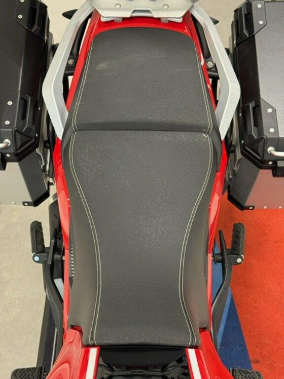 X CAPE 650