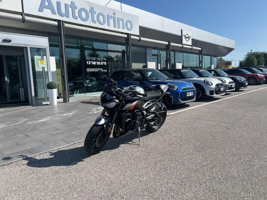 STREET TRIPLE 765