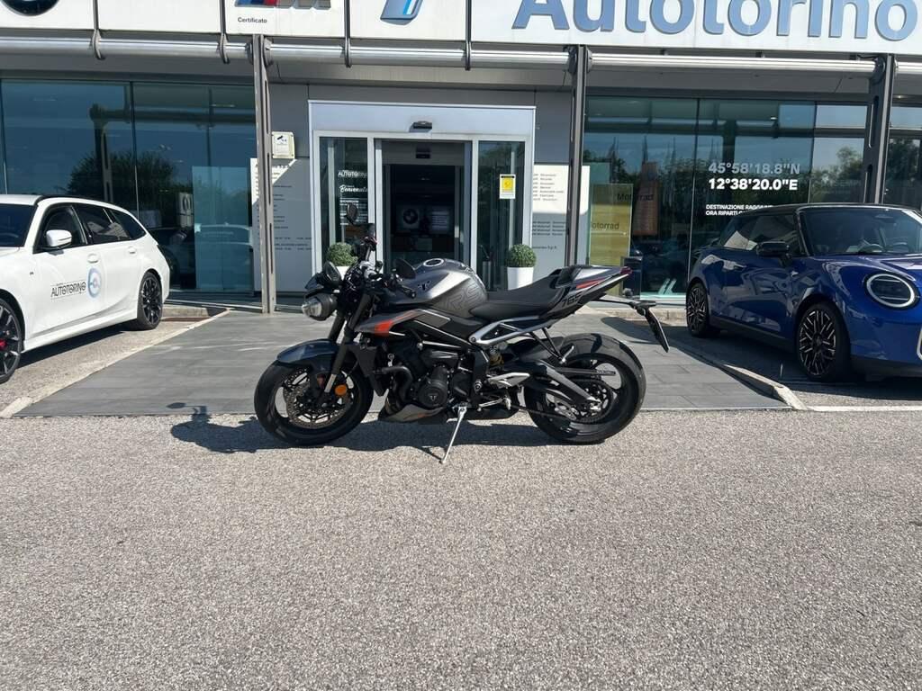 STREET TRIPLE 765