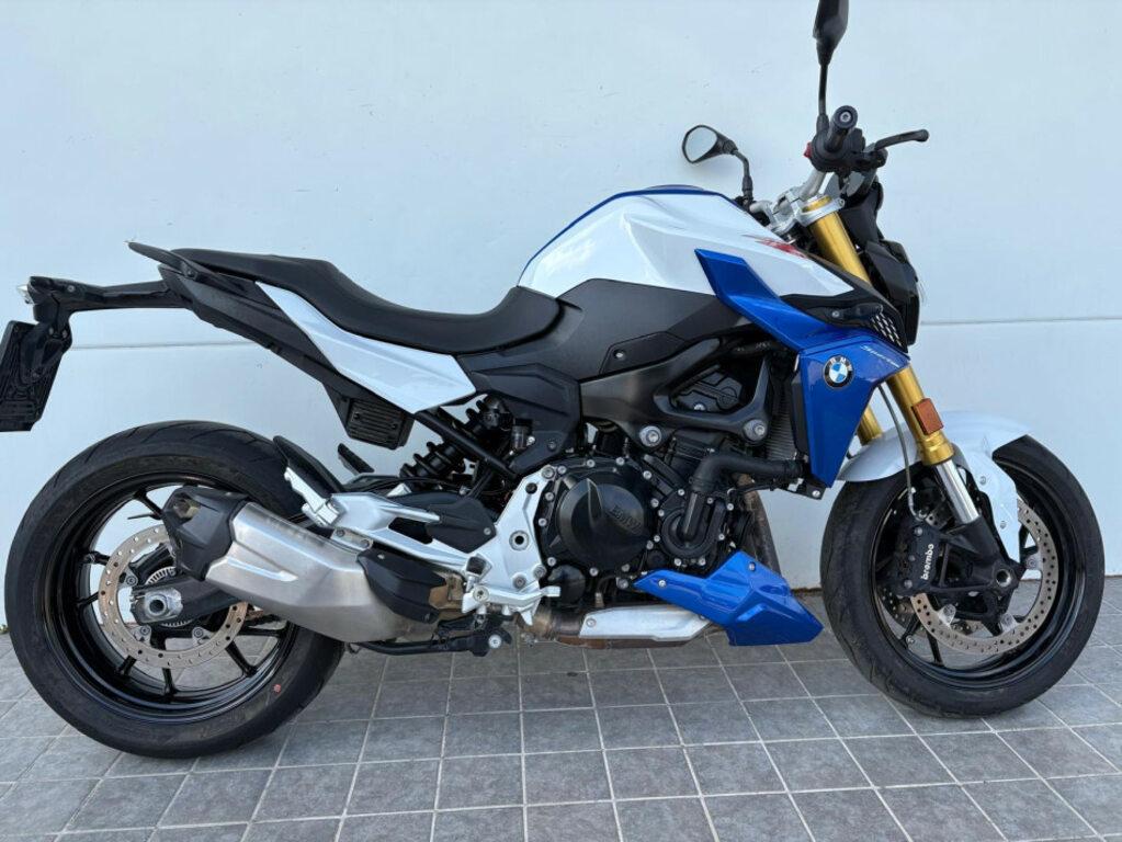 F 900 R