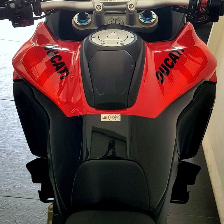 MULTISTRADA V4