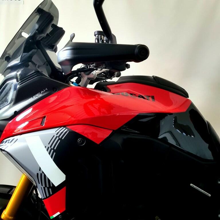 MULTISTRADA V4
