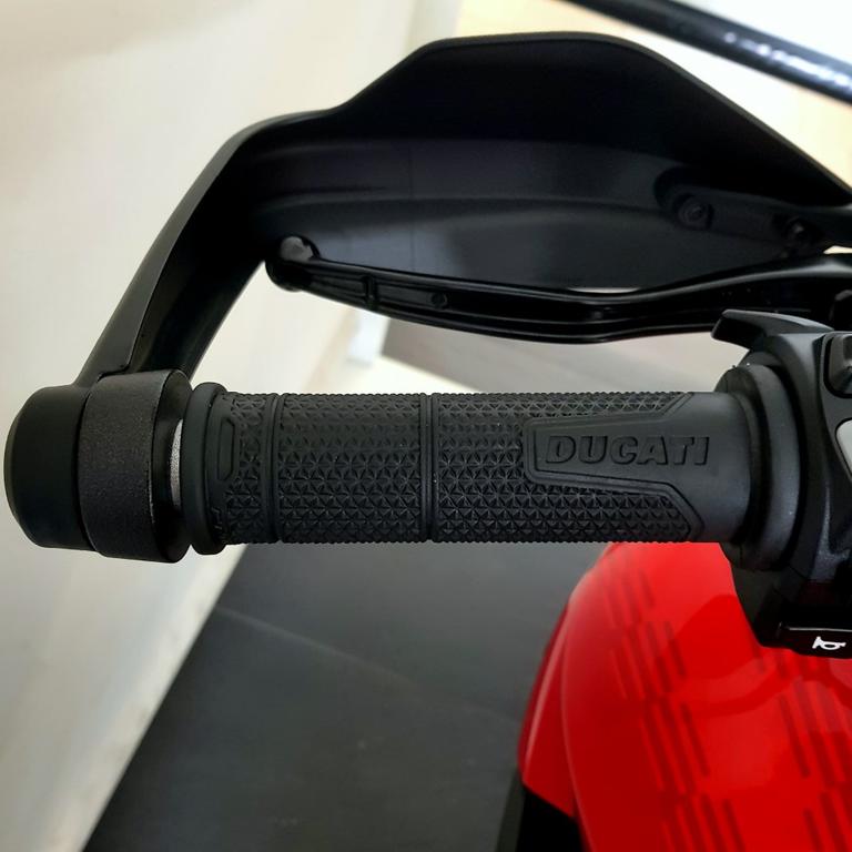 MULTISTRADA V4