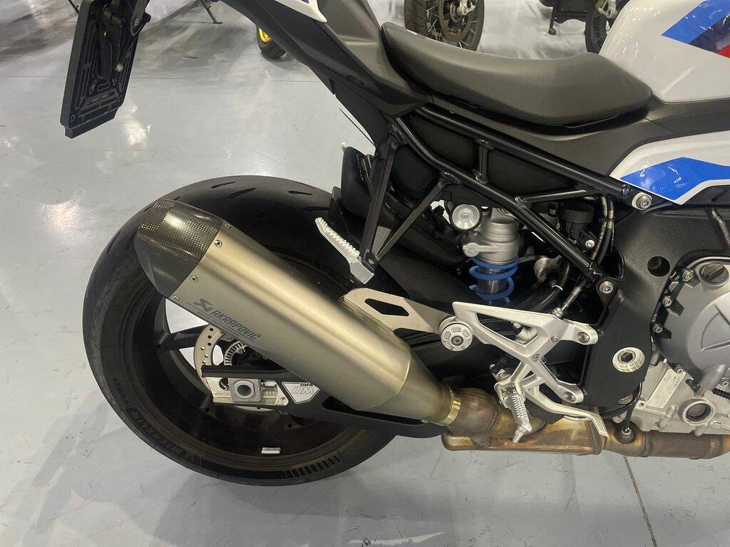 M 1000 R