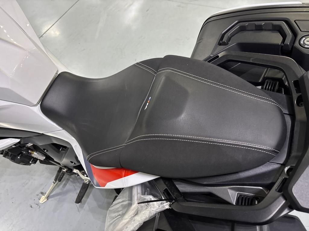S 1000 XR