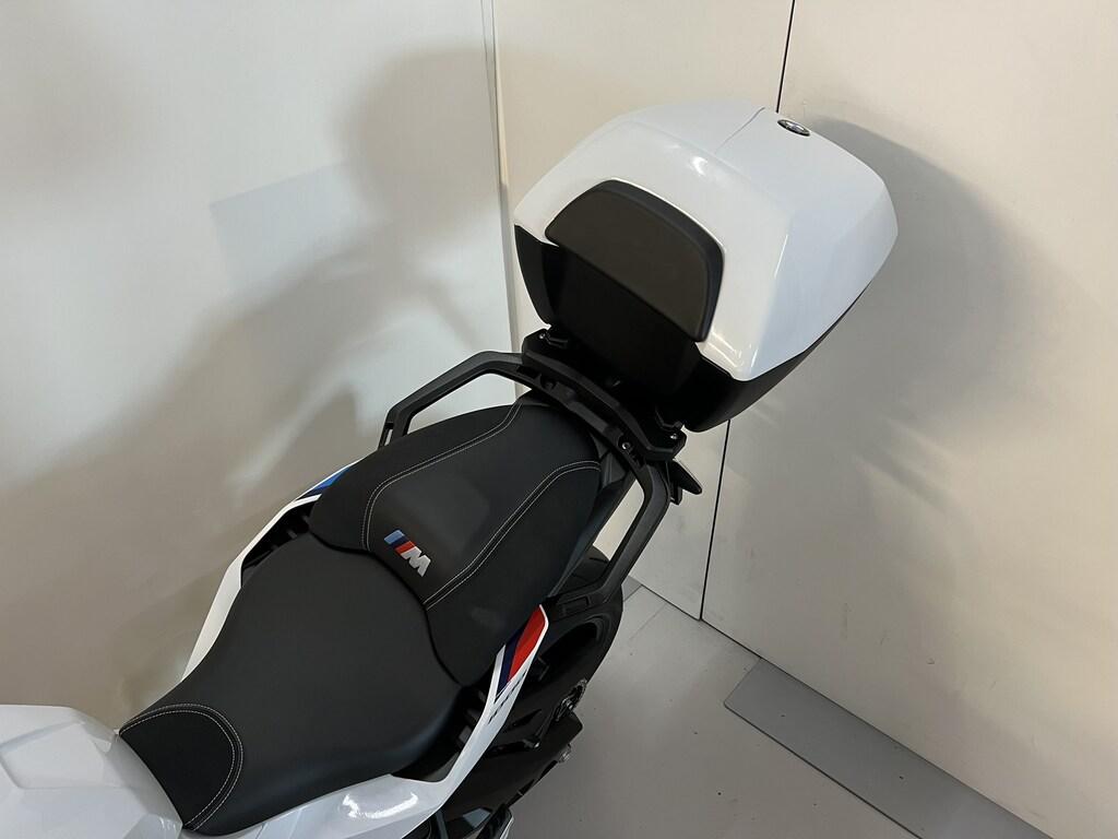 M 1000 XR