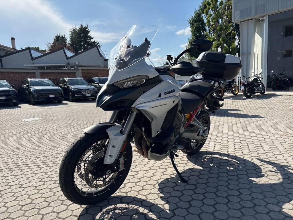 MULTISTRADA V4