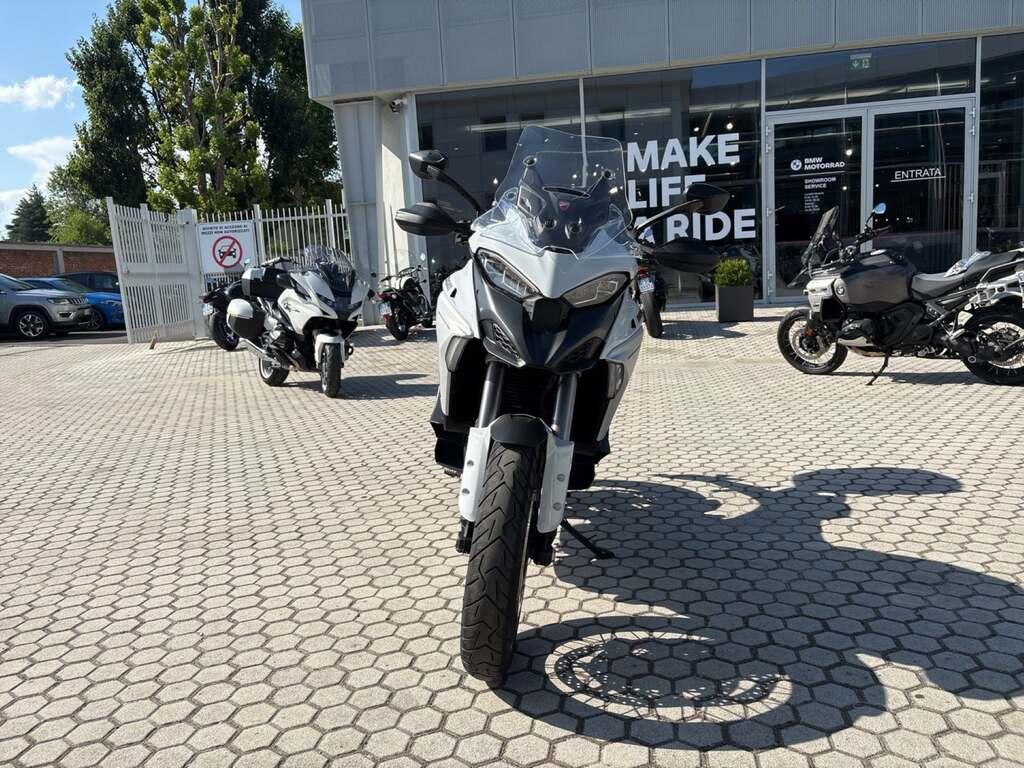 MULTISTRADA V4