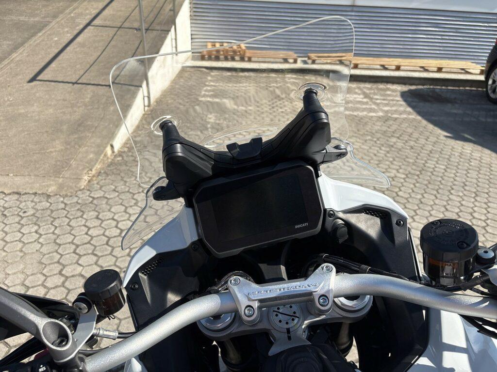 MULTISTRADA V4