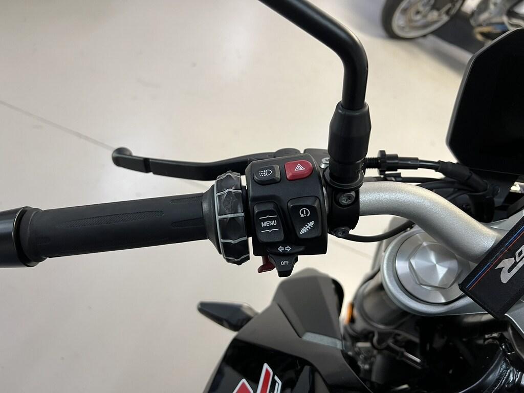 F 900 R