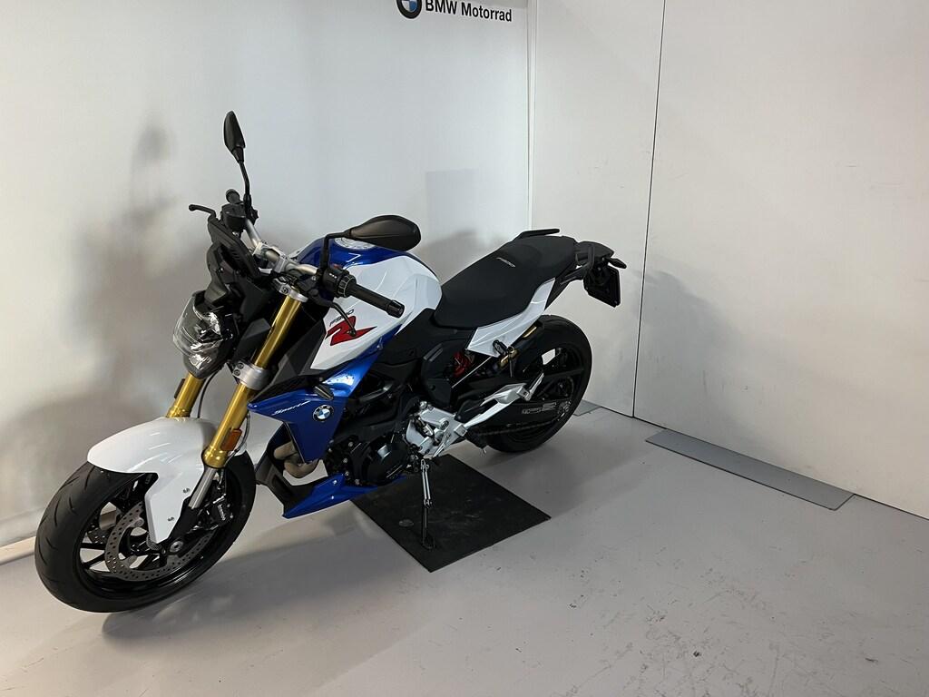F 900 R