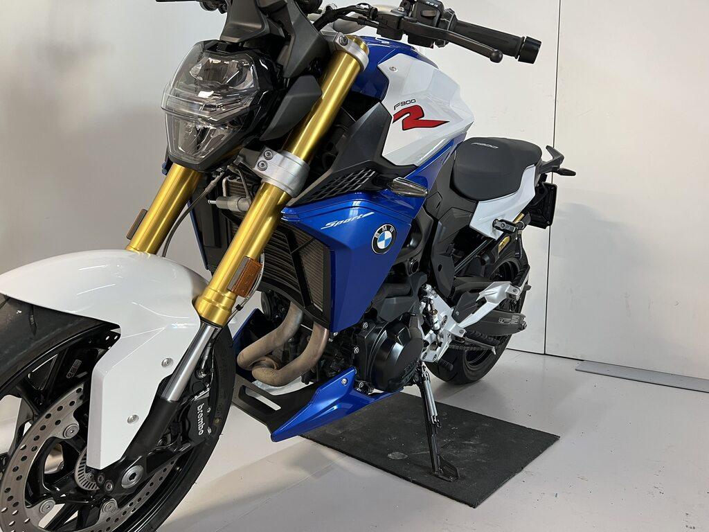 F 900 R