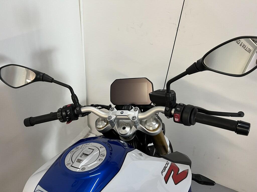 F 900 R