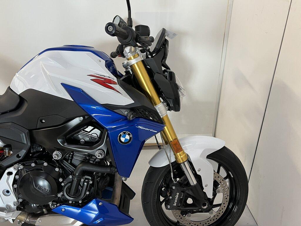 F 900 R
