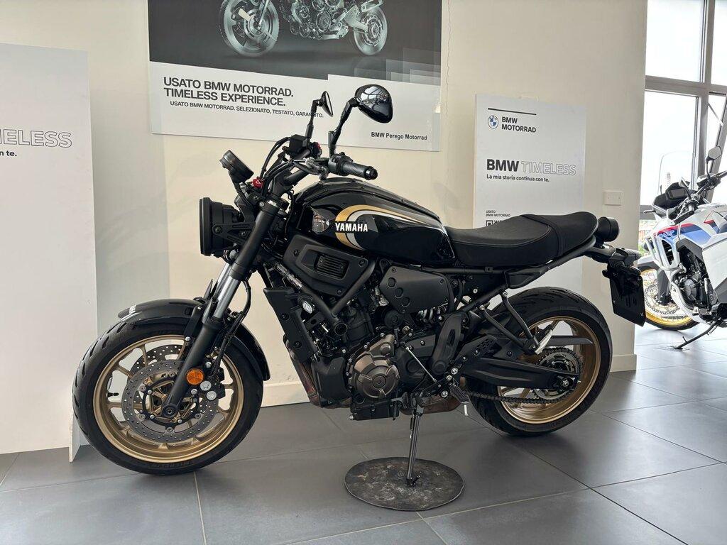 XSR 700