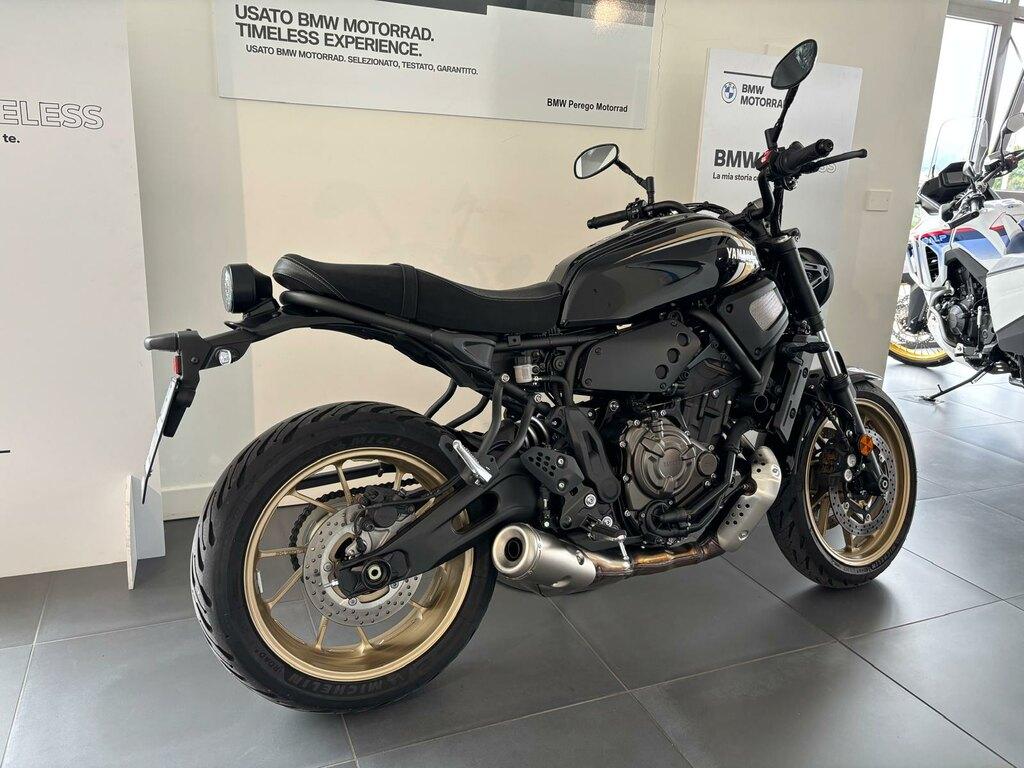 XSR 700