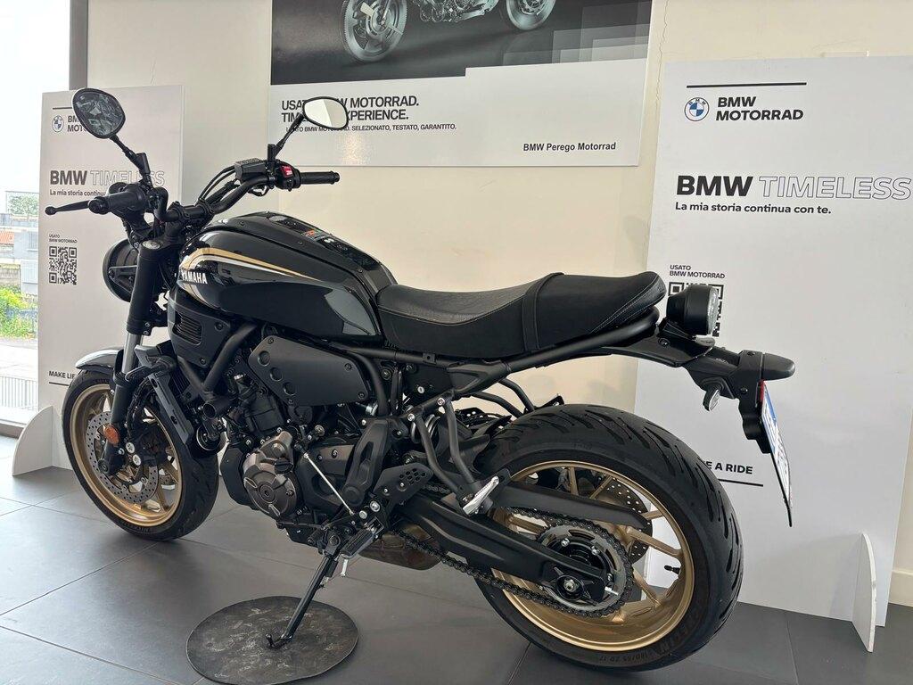 XSR 700