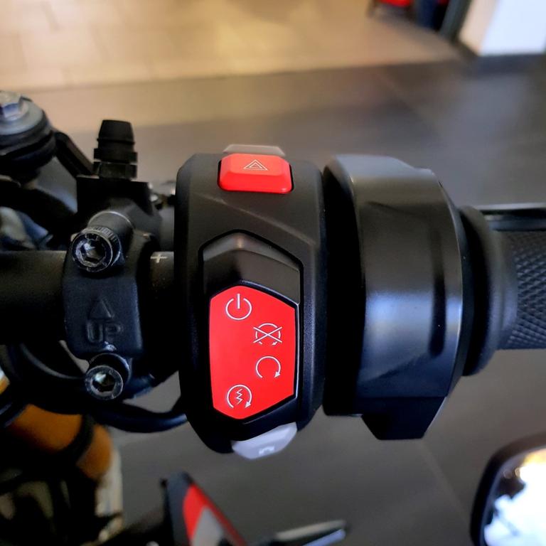 SPEED TRIPLE 1200