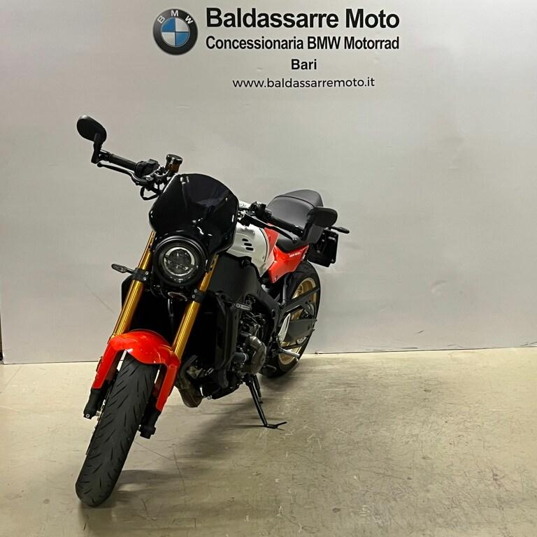 XSR 900