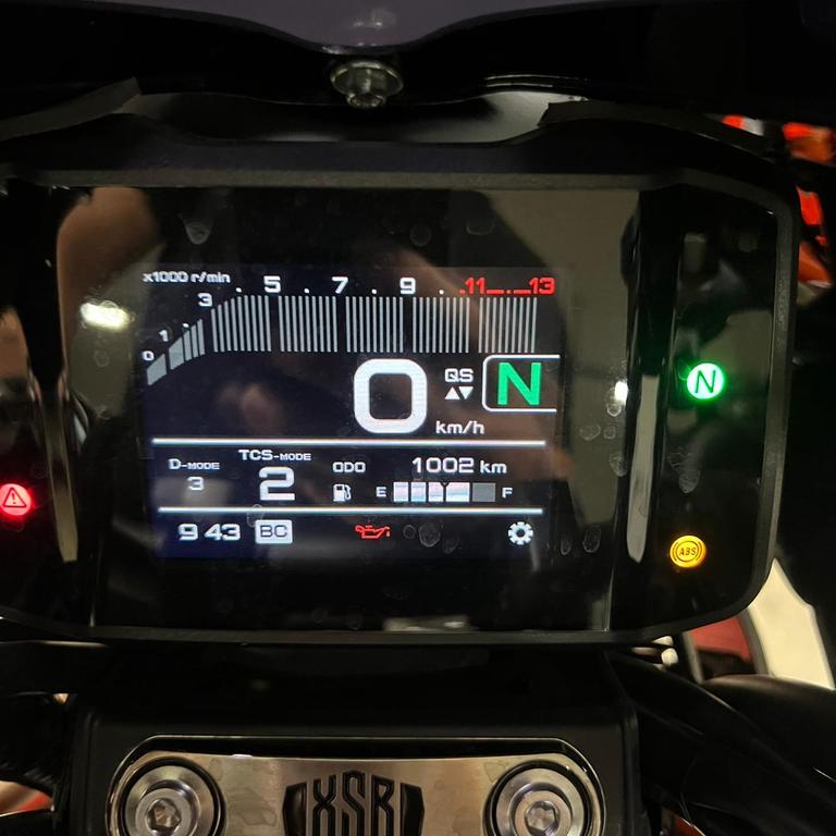 XSR 900
