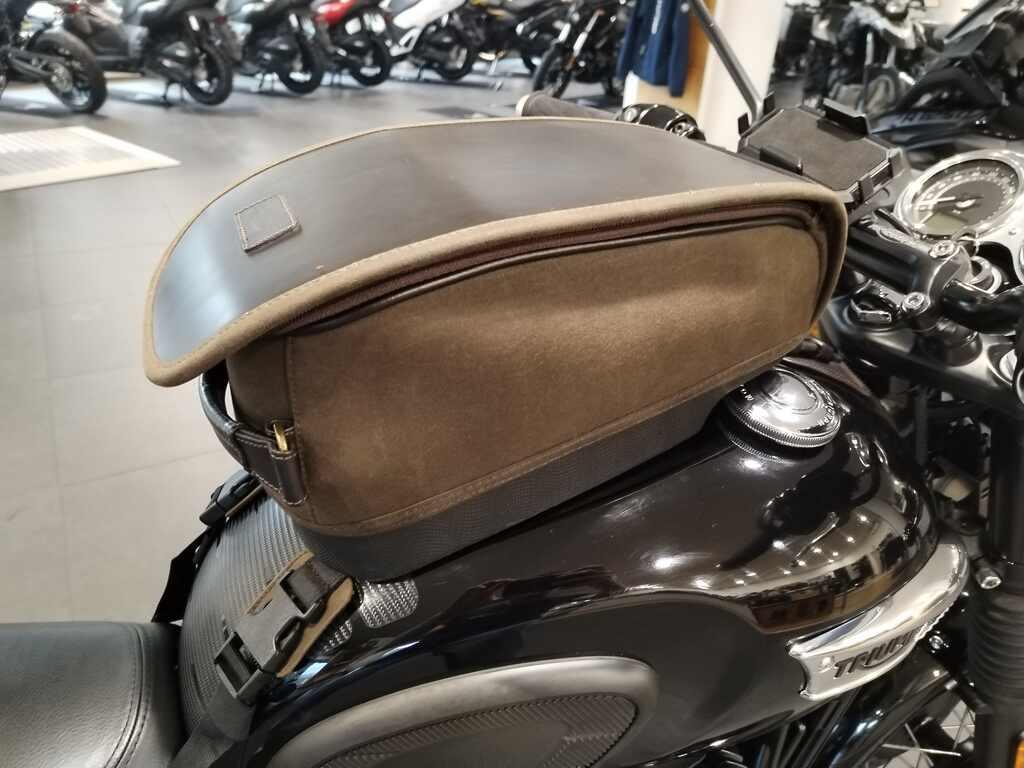 BONNEVILLE 900 T100