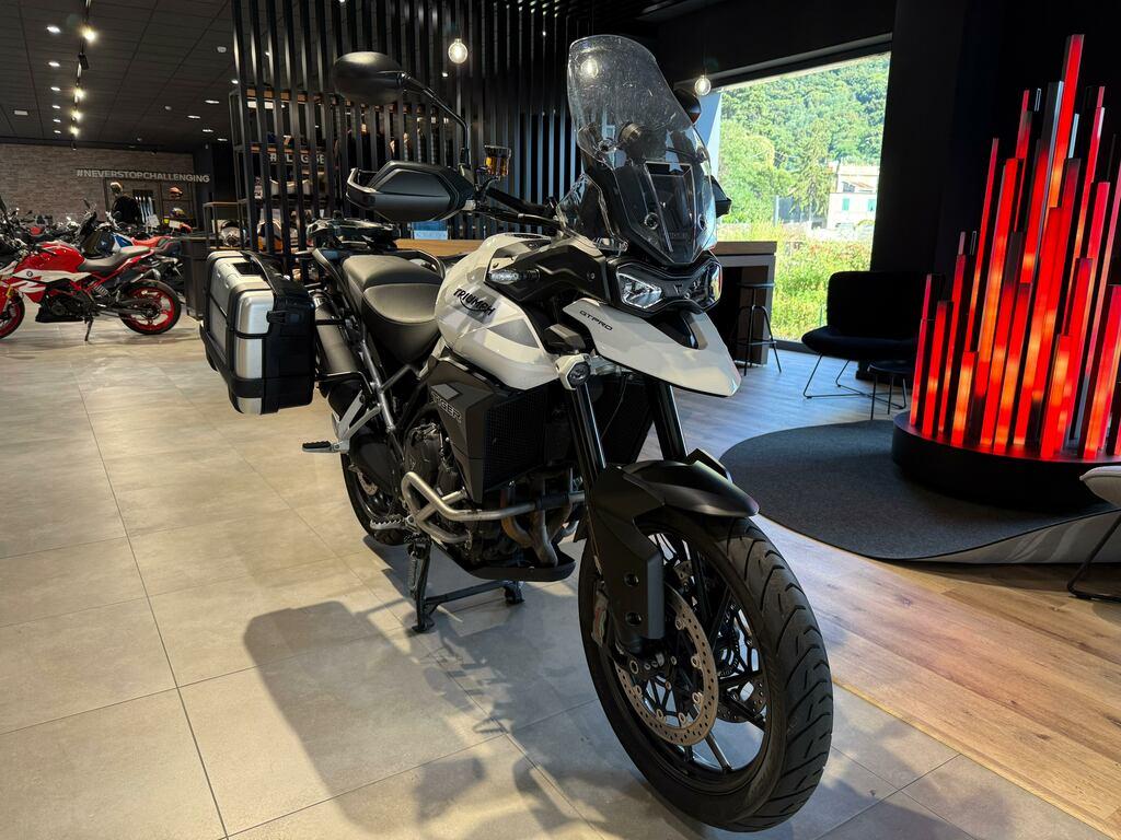 TIGER 900