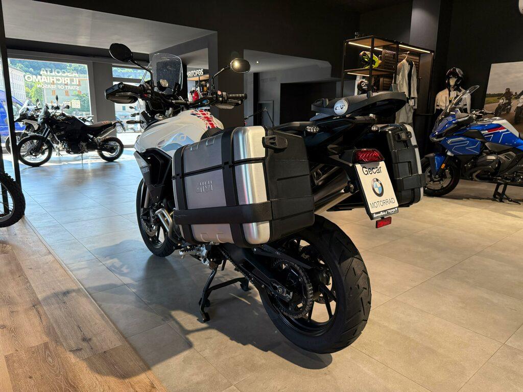 TIGER 900