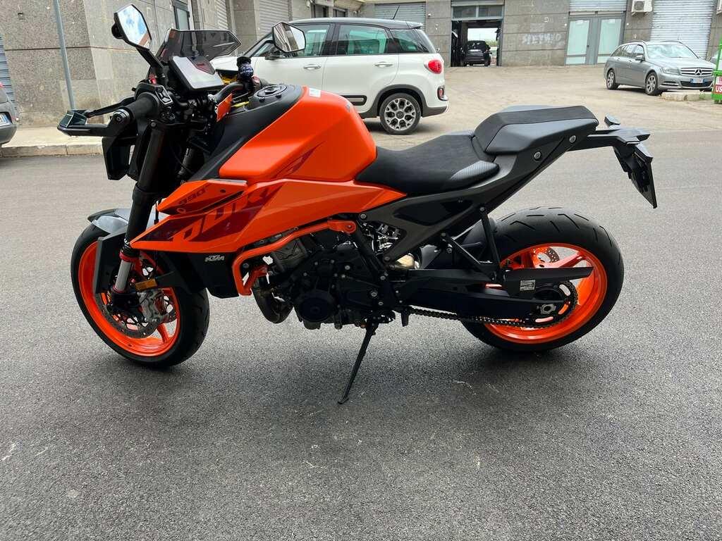 990 DUKE