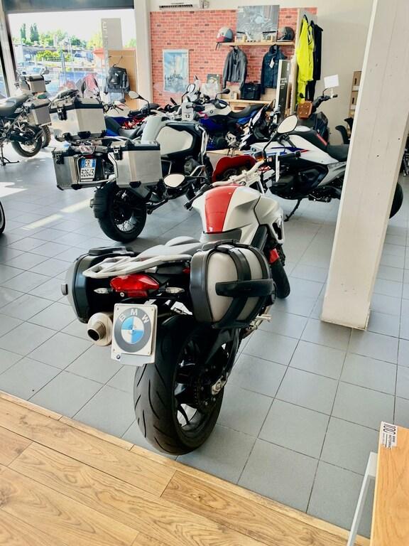 F 800 R