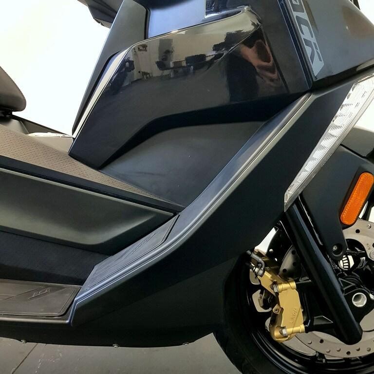 C 400 GT