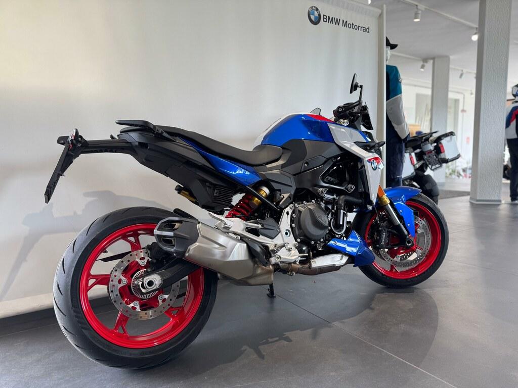 F 900 R