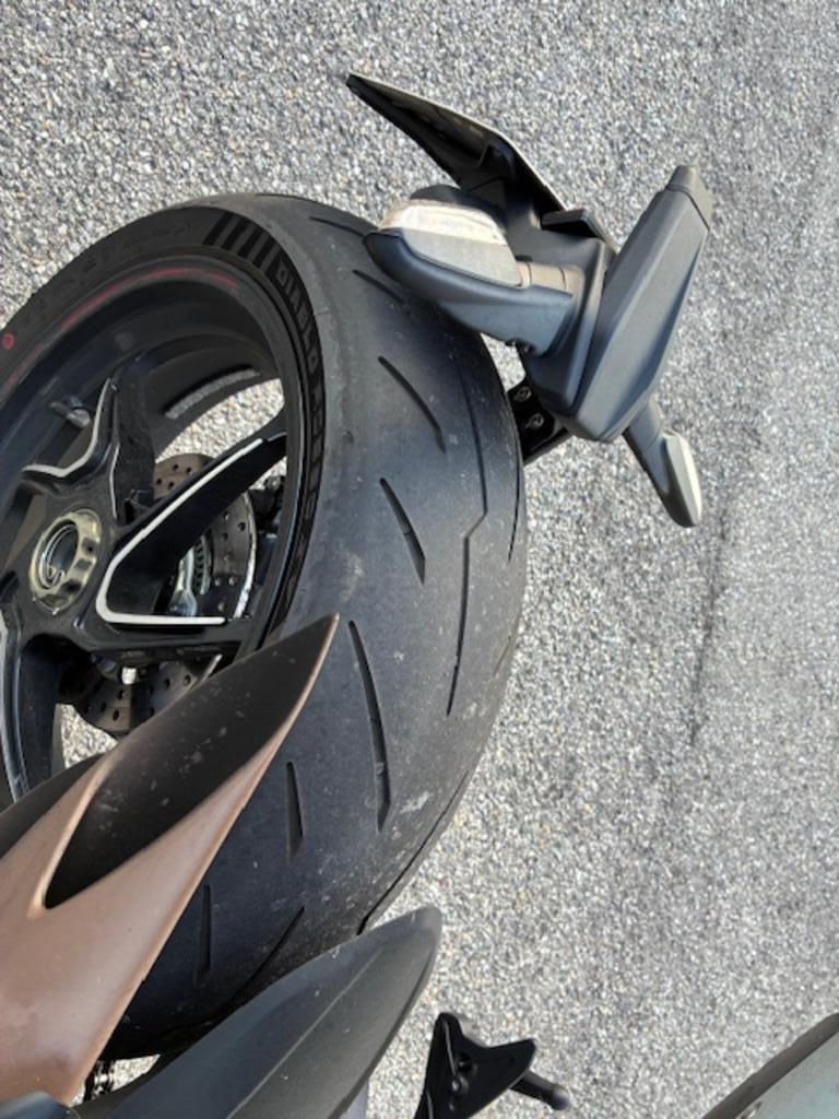 BRUTALE 800