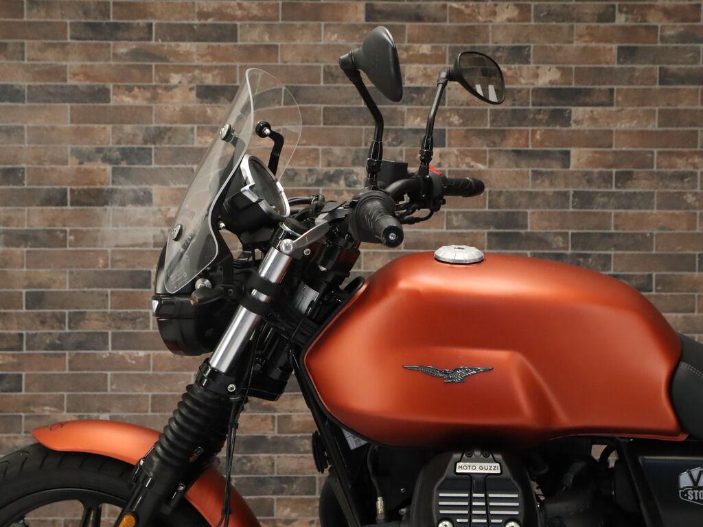 V7 850