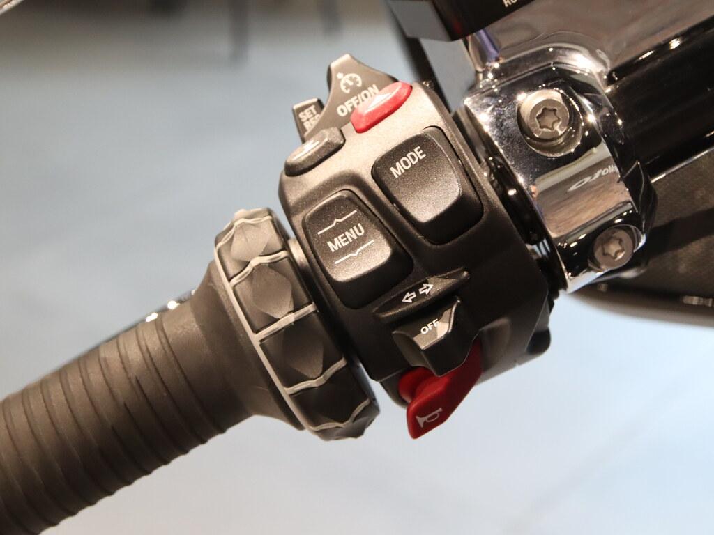 R 18