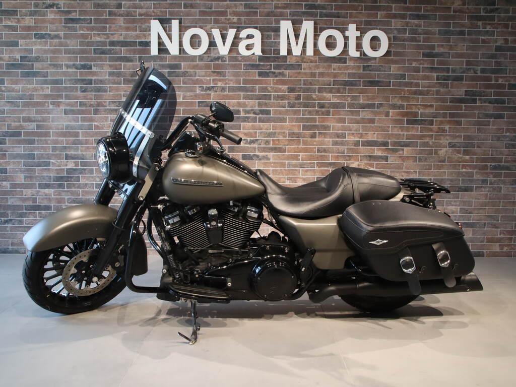 ROAD KING 1745