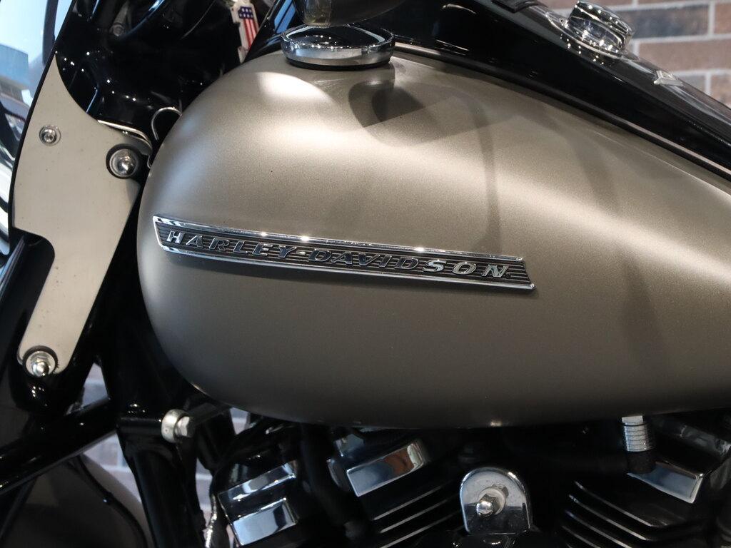 ROAD KING 1745