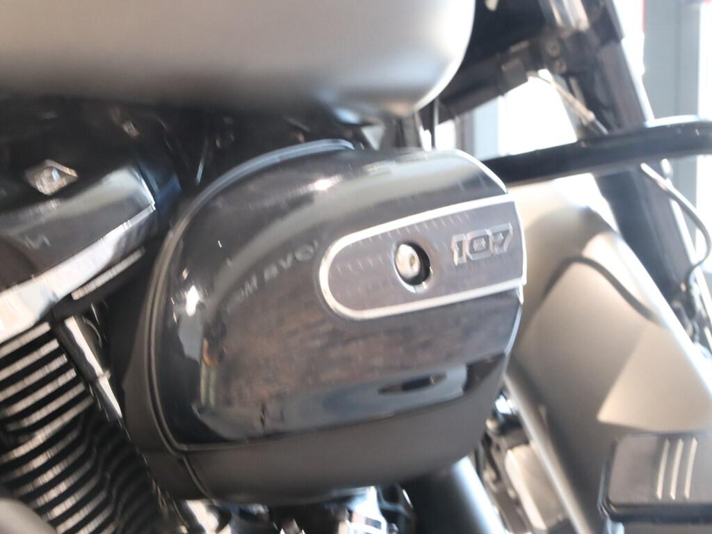 ROAD KING 1745