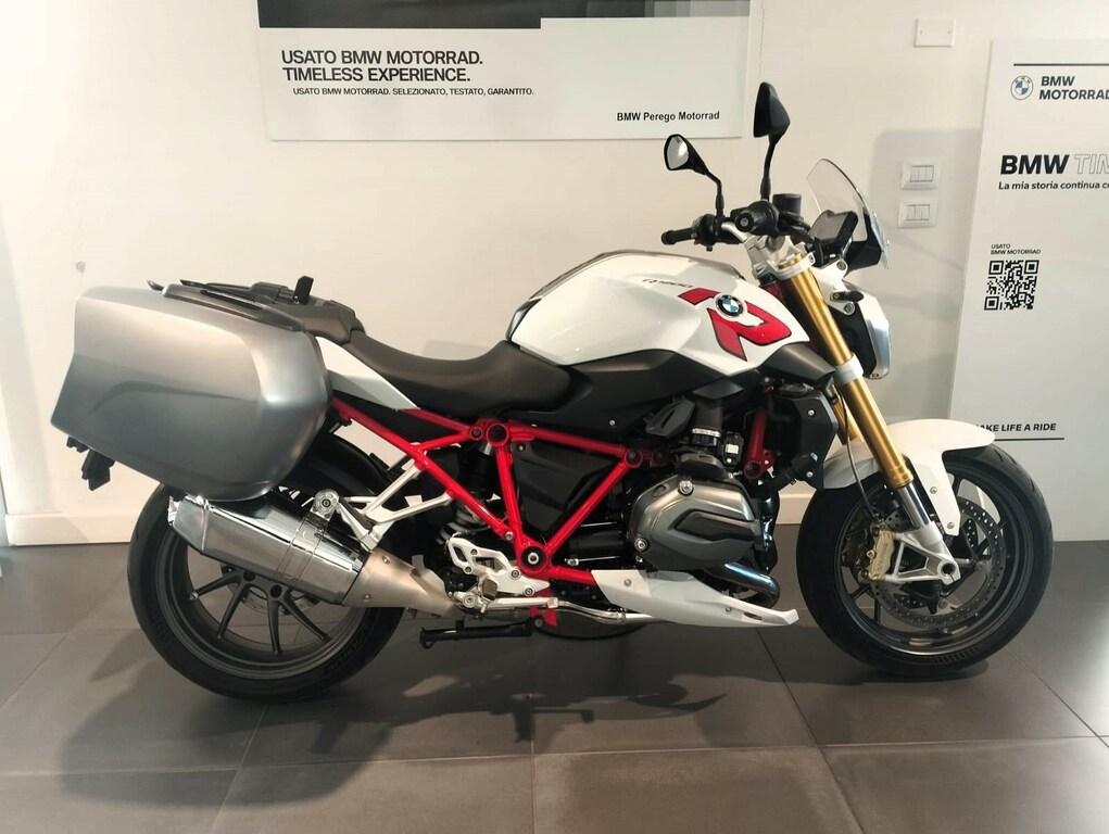 R 1200 R