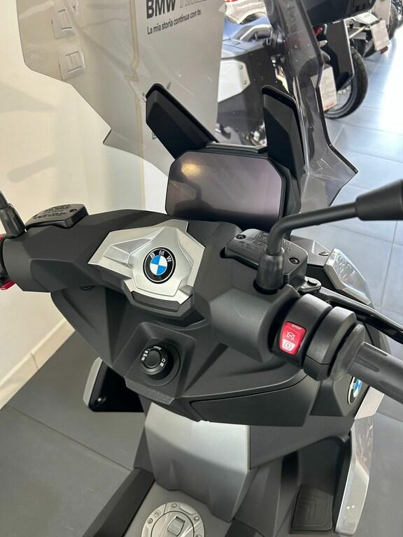 C 400 X