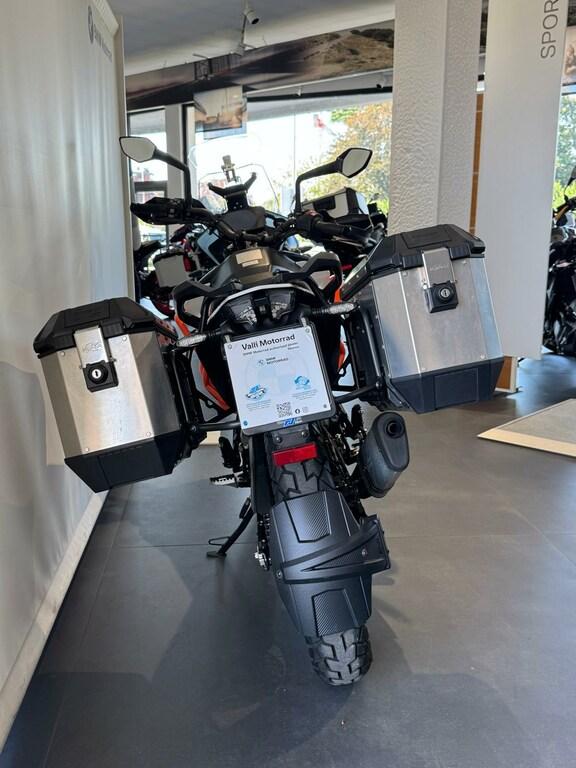 390 ADVENTURE