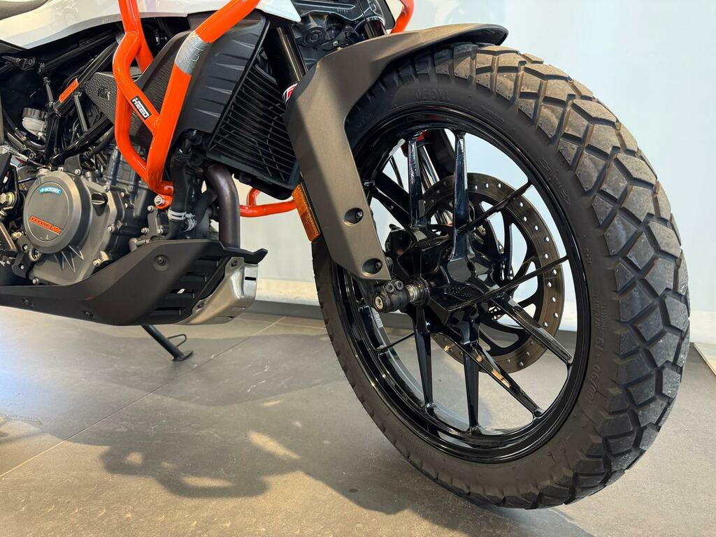 390 ADVENTURE