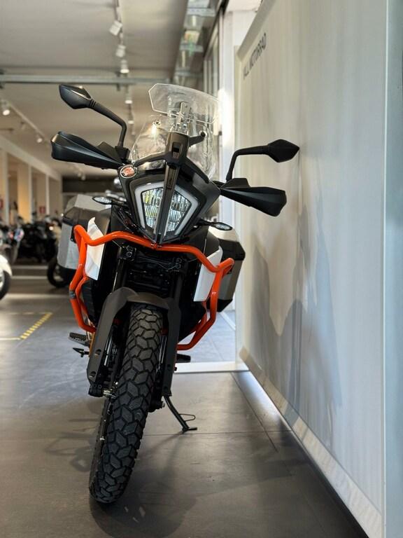 390 ADVENTURE