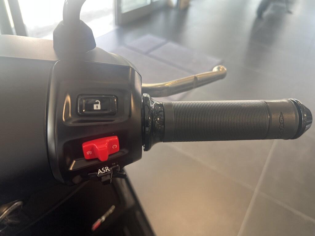 VESPA GTS 310