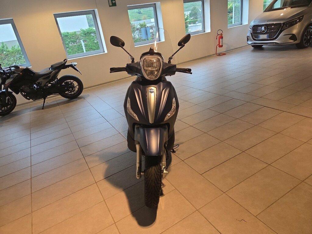 BEVERLY 300