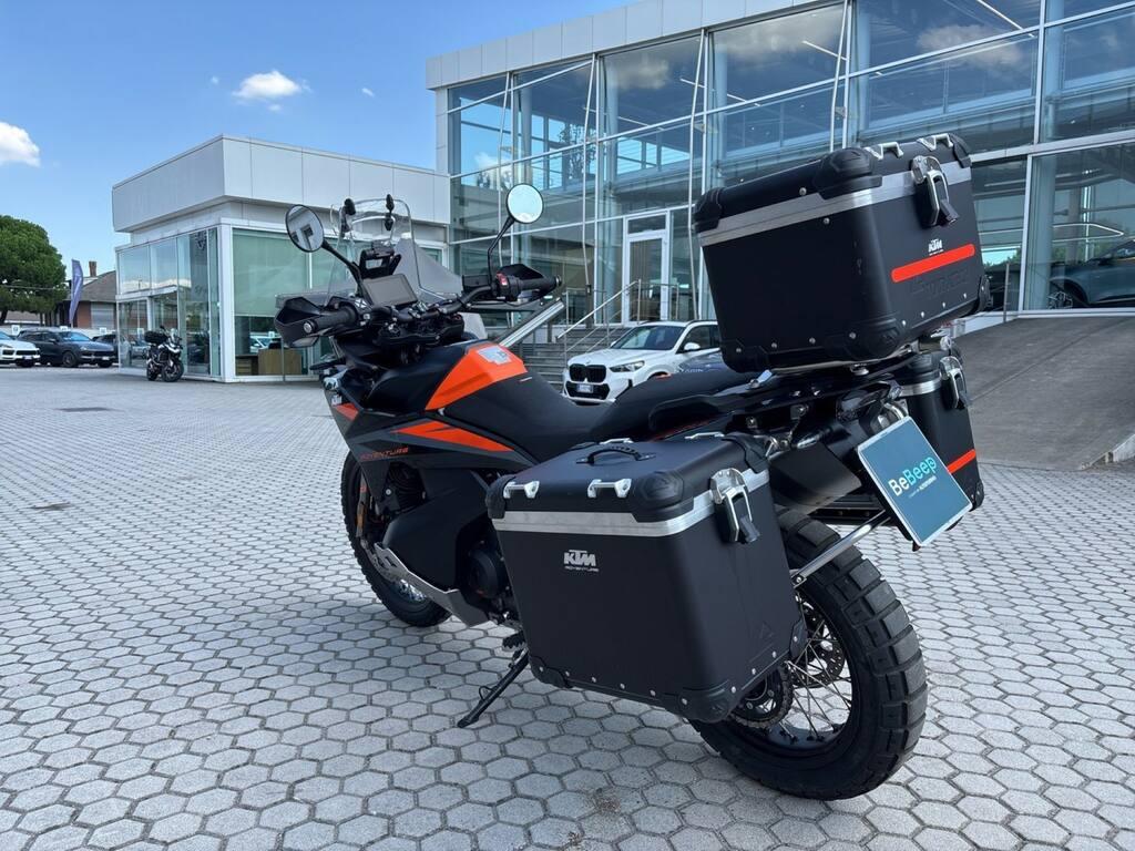 890 ADVENTURE