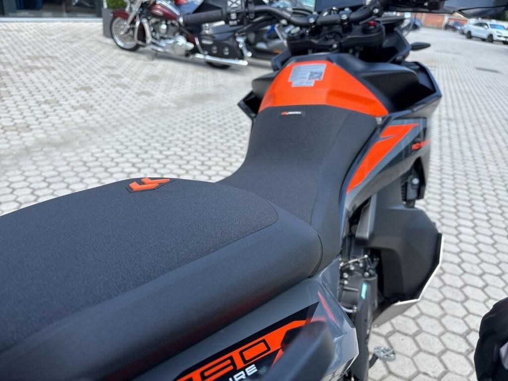 890 ADVENTURE
