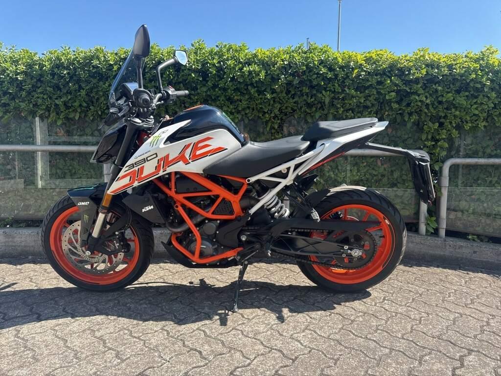 390 DUKE