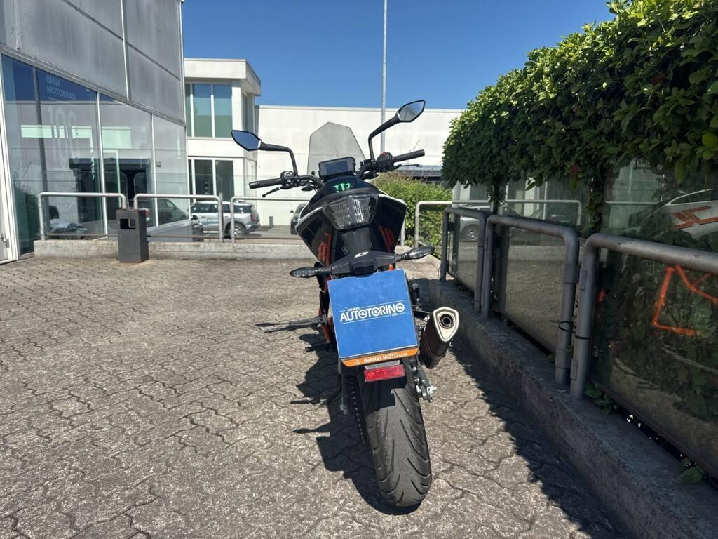 390 DUKE