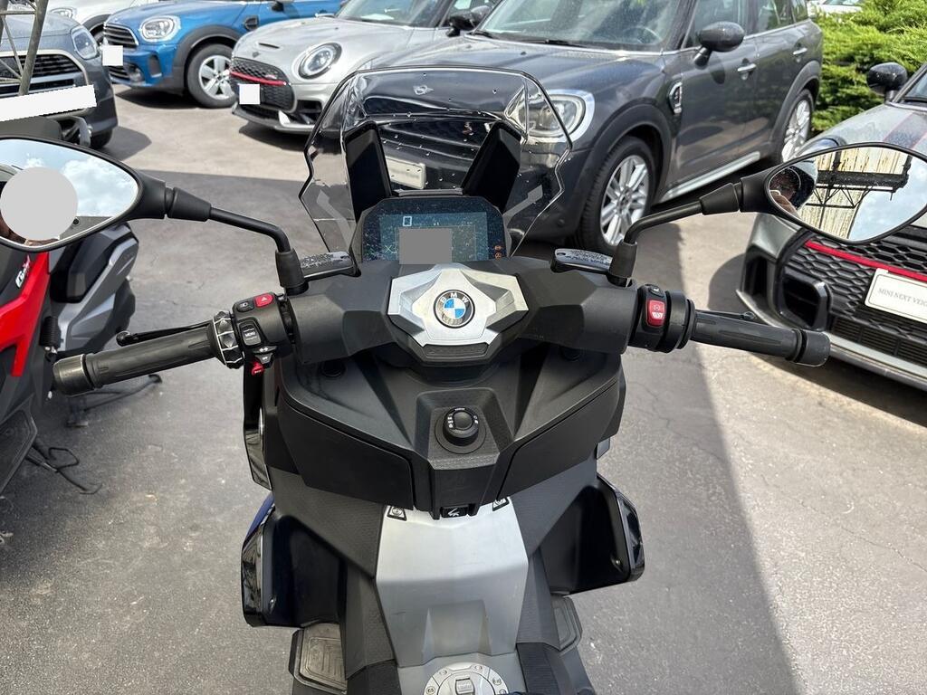 C 400 X