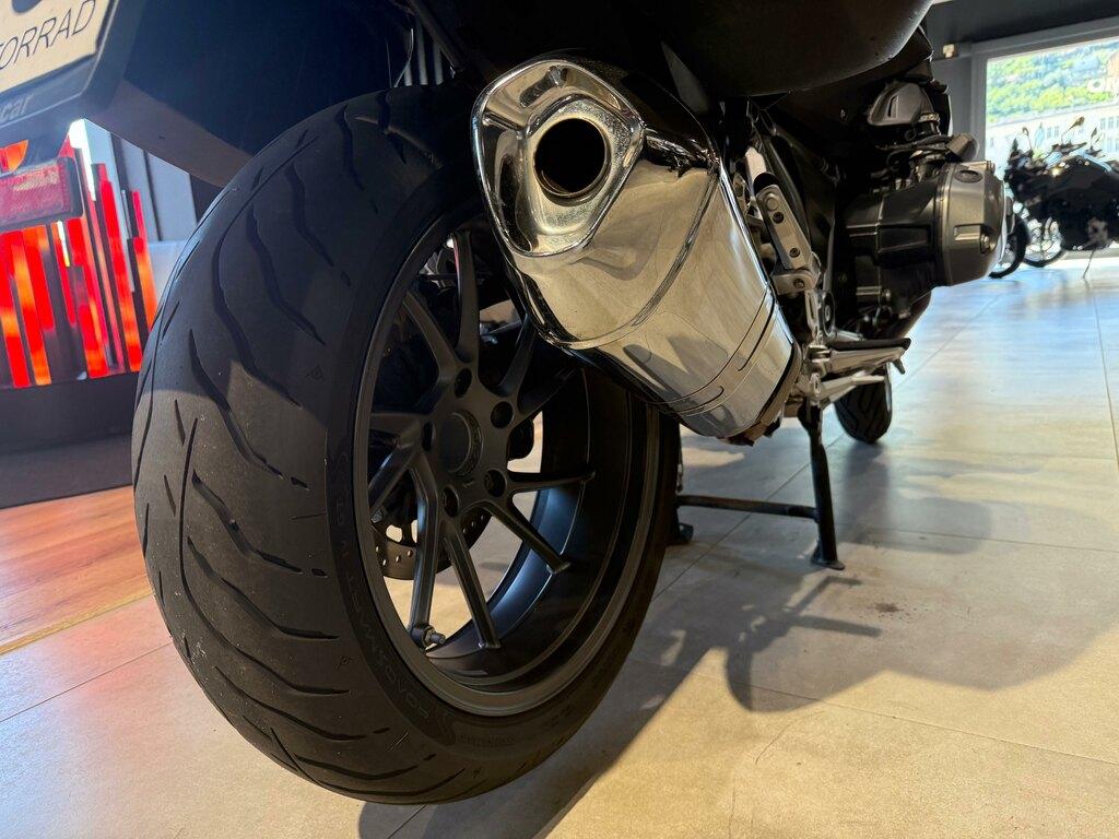 R 1200 R